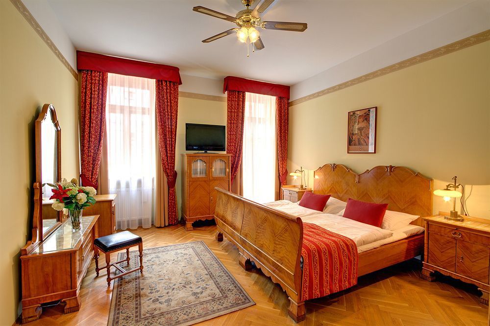 Hotel Mucha Praha Exteriér fotografie